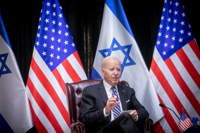 Egito autoriza entrada de 20 caminhões de ajuda humanitária em Gaza, diz Biden