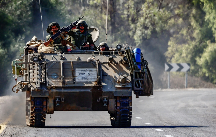 Tanques do Exército de Israel chegam aos arredores de Gaza