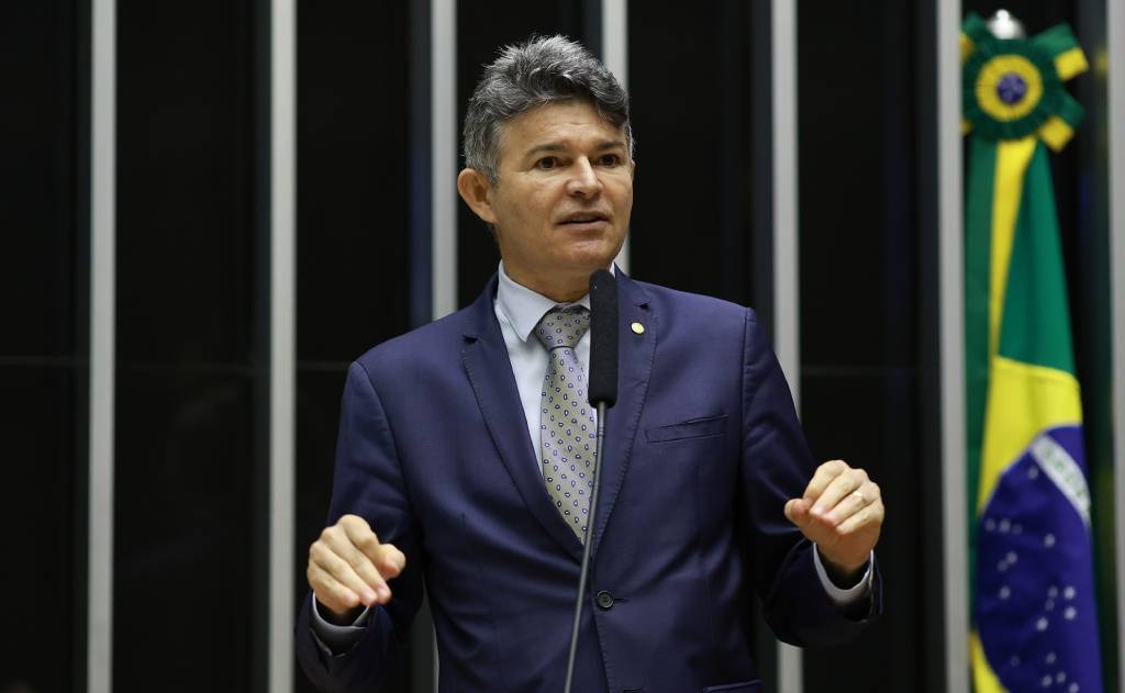 Medeiros afirma que reforma tributária terá a finalidade de tapar o rombo do governo Lula