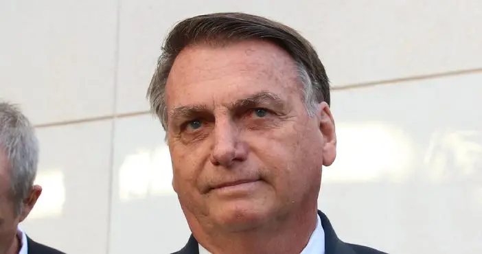 Bolsonaro critica Supremo e marca posição em defesa da liberdade de imprensa