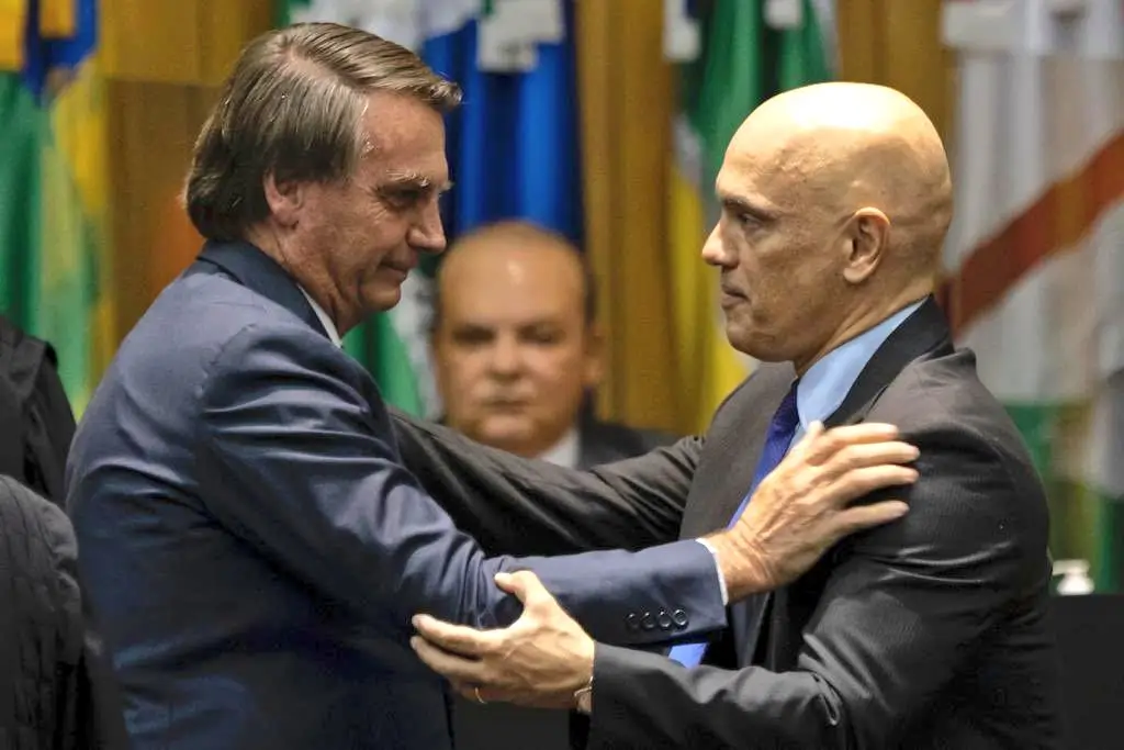 Moraes nega pedido de Bolsonaro para adiar depoimento à PF