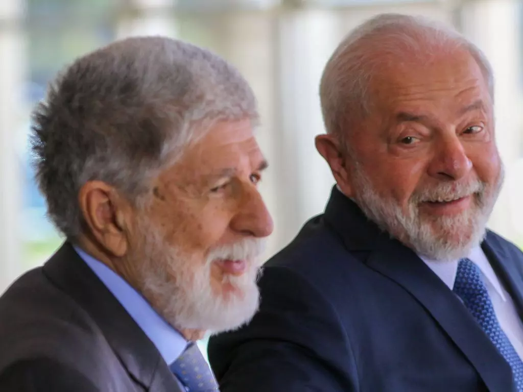 ‘Quem tem que pedir desculpas é Israel’, diz Celso Amorim sobre fala de Lula