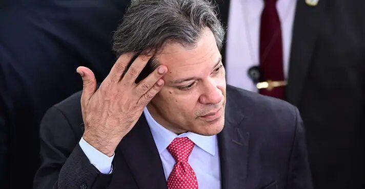 Ministro de Lula, sobre déficit zero proposto por Haddad: ‘Pouquíssimo provável’