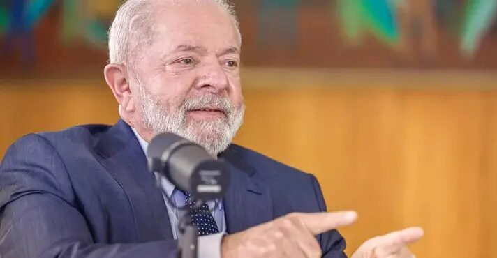 Lula gasta quase 30 vezes mais que Bolsonaro com publicidade estatal em jornais e revistas tradicionais