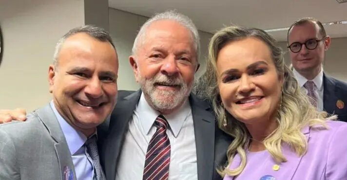 Marido de ex-ministra de Lula, prefeito de Belford Roxo (RJ) é denunciado por fraude