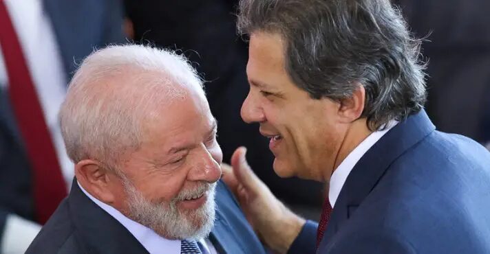 Explosão de gastos no governo Lula leva déficit nominal do Brasil ao maior nível desde 2021