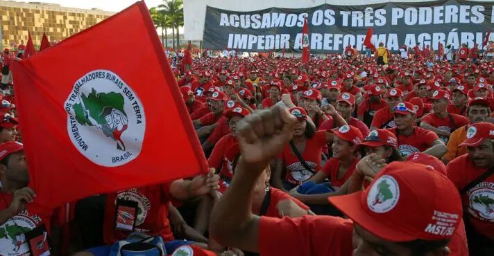 Governo Lula inclui MST em grupo para elaborar o Plano Safra