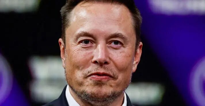 Elon Musk alerta Bill Gates sobre consequências de apostar contra a Tesla
