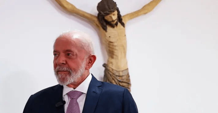 Lula diz que ‘ninguém foi mais de esquerda do que Jesus Cristo’; vídeo