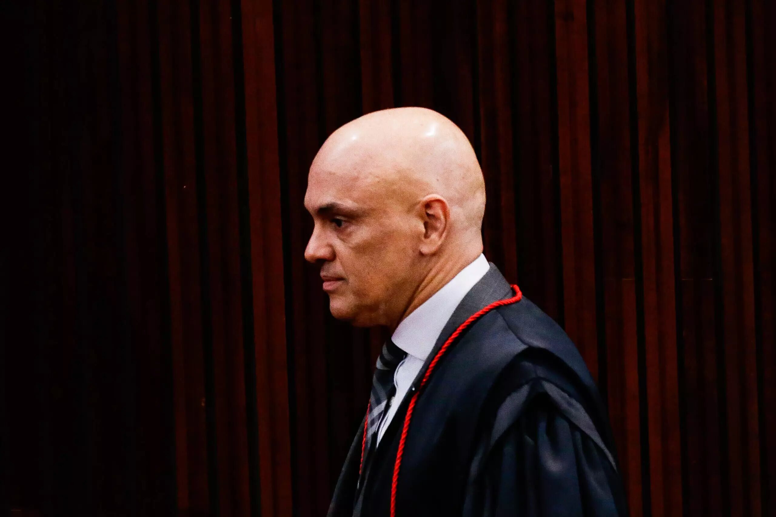 STF começa a julgar o pedido de Bolsonaro para remover Moraes de casos sobre o suposto golpe