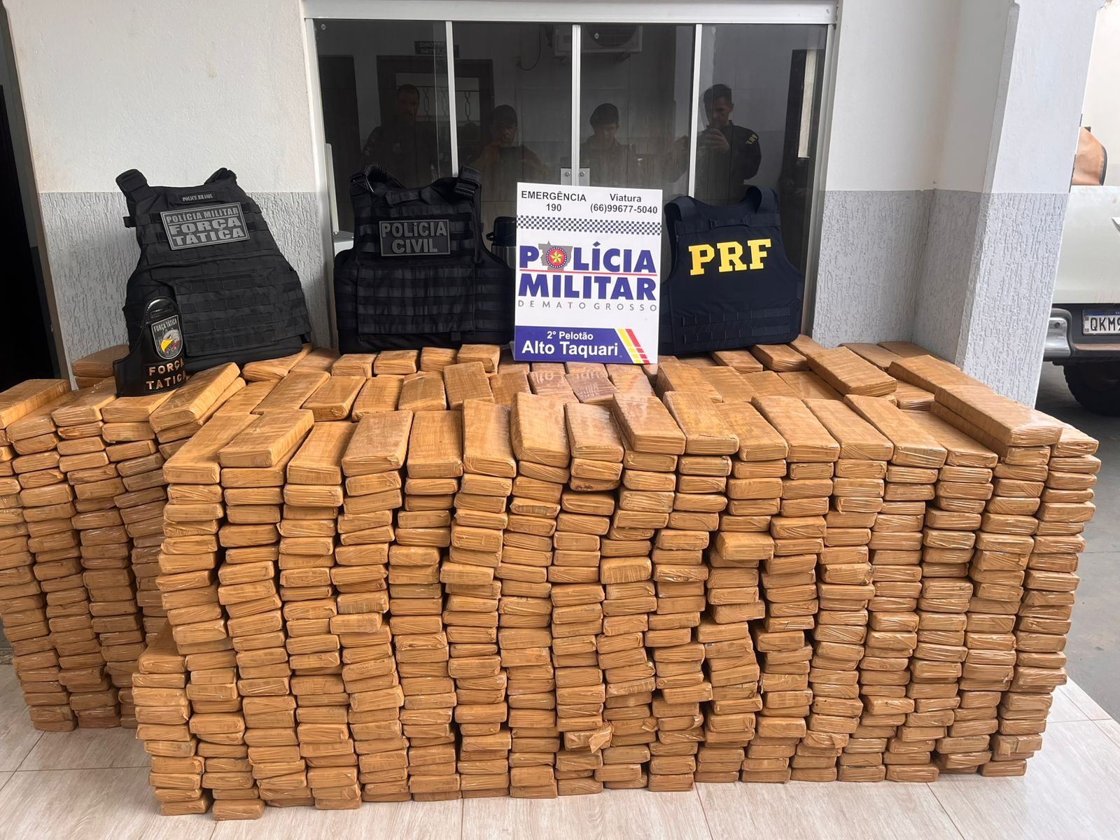 Ação integrada apreende mais de 1,3 mil tabletes de maconha em Alto Taquari-MT