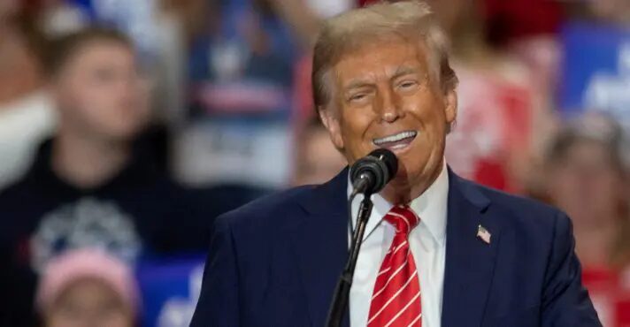 Manifestantes do Capitólio vão ter perdão aos ‘9 minutos’, diz Trump