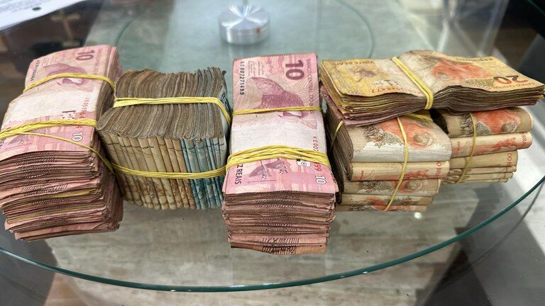 PF desmantela laboratório clandestino para produção de drogas K