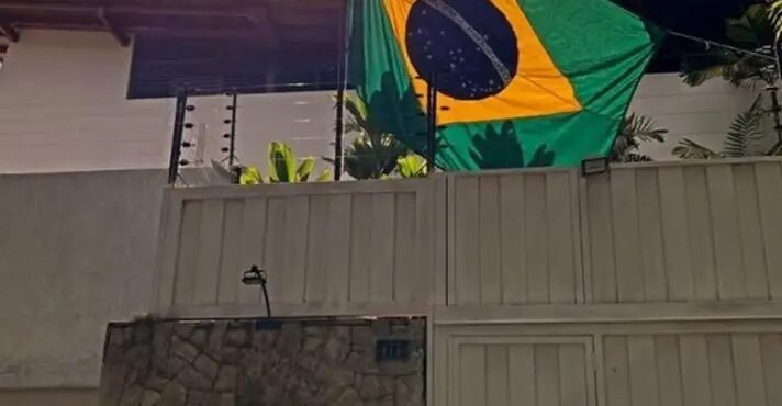 EUA apelam por salvo-conduto a opositores refugiados na Embaixada da Argentina em Caracas