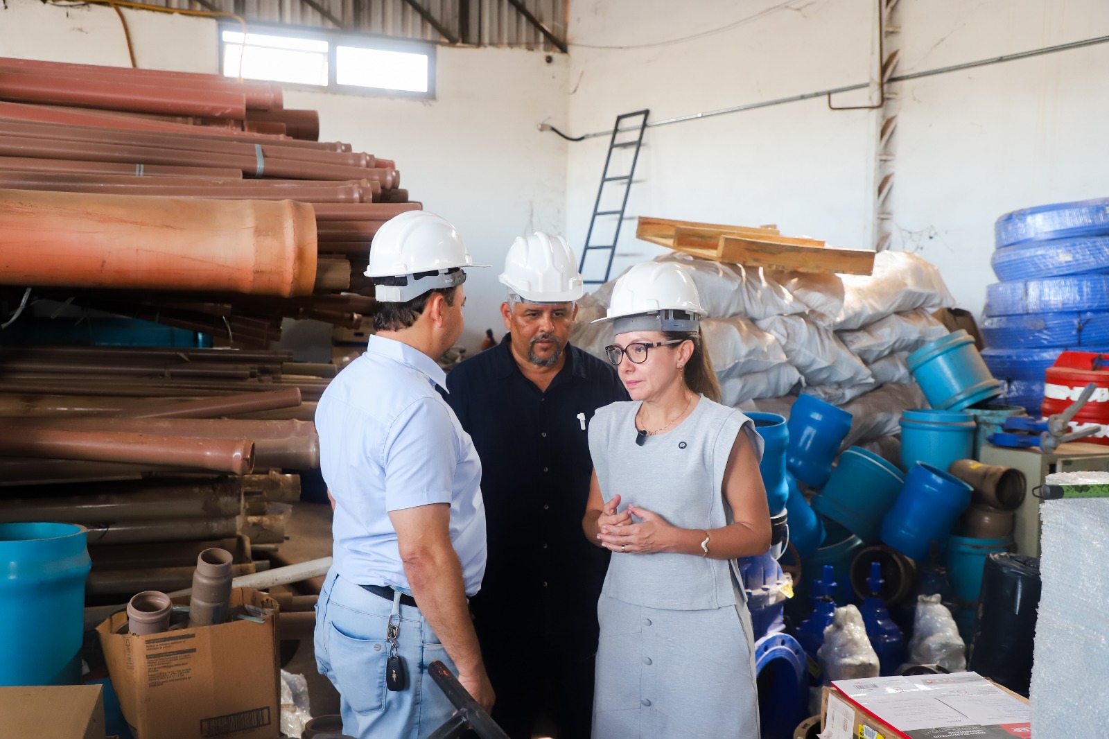 “Temos de reescrever a história do DAE do zero”, afirma Flávia durante visita à sede do DAE