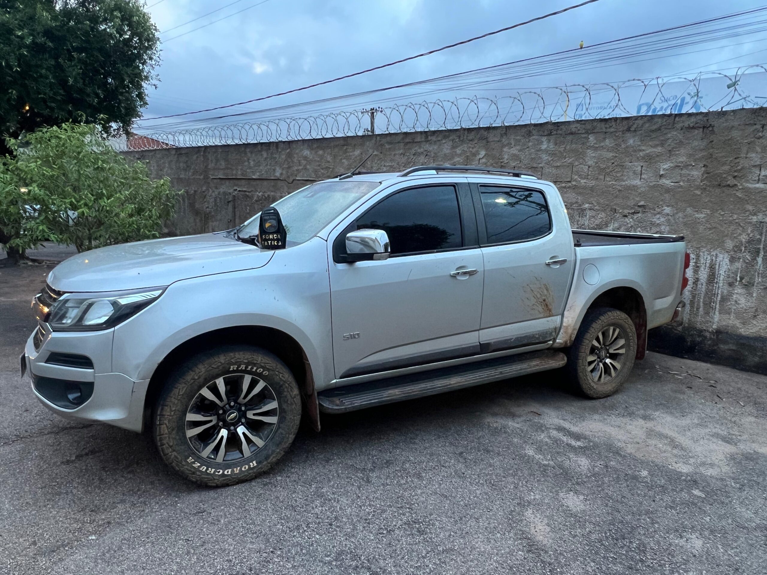 Polícia recupera caminhonete roubada em clínica odontológica de Rondonópolis-MT