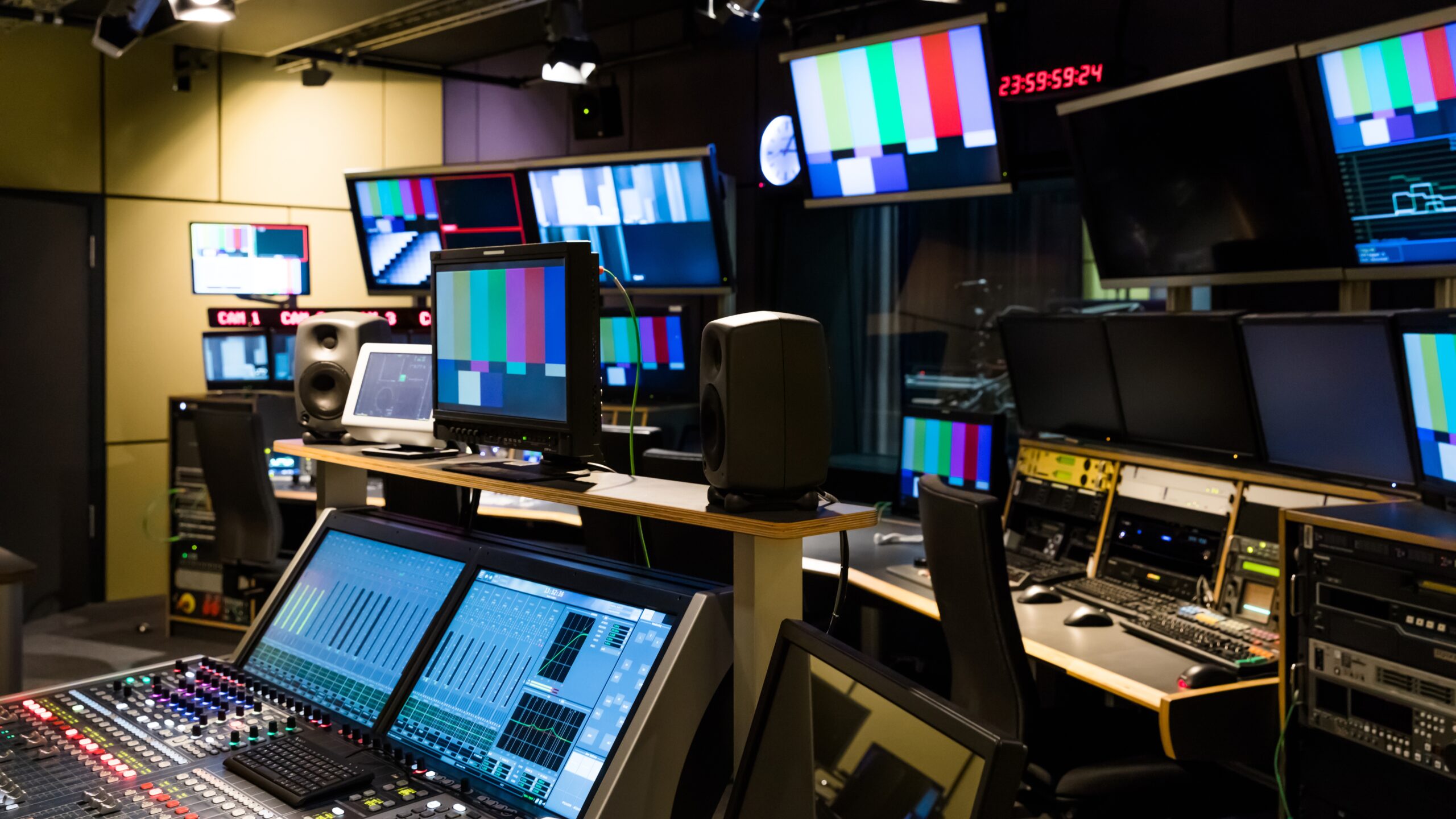 Palestina suspende transmissões da Al Jazeera por ‘violação de leis’