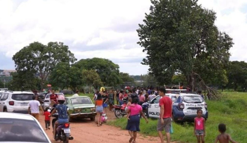 PM retira 60 grileiros após invasão de área nobre em cidade de MT