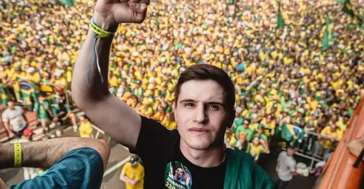 Lucas Pavanato consegue assinaturas para duas CPIs no 1º dia de mandato em SP