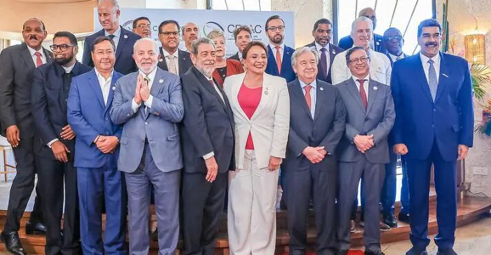 Esquerda latino-americana convoca reunião para tentar reagir a deportações do governo Trump