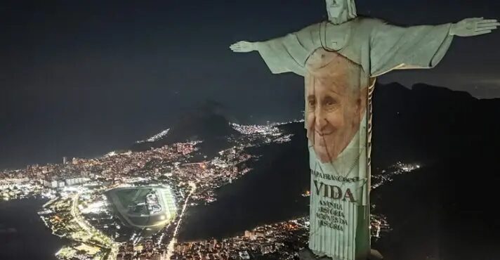 Cristo Redentor vai projetar imagens do papa Francisco