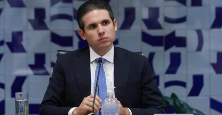 Anistia: Motta não pauta urgência, e oposição retoma obstrução