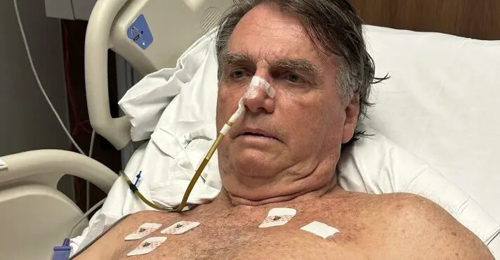 Bolsonaro apresenta piora clínica e permanece na UTI em Brasília