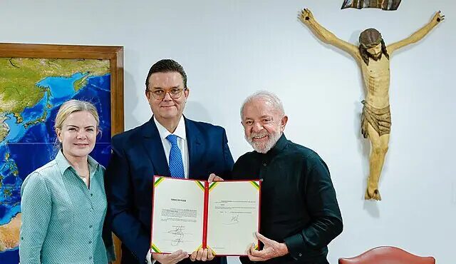 Ministro da Previdência apoiou emenda que facilitou fraudes no INSS