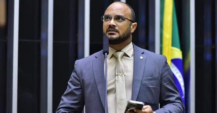 Oposição protocola pedido de CPI dos respiradores