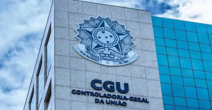 CGU recomenda que INSS pare de intermediar descontos
