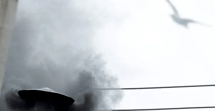 Conclave mantém indefinição sobre novo papa, na manhã do 2º dia