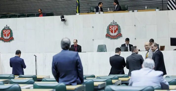 Assembleia Legislativa aprova aumento de até 98% para servidores do TCE-SP