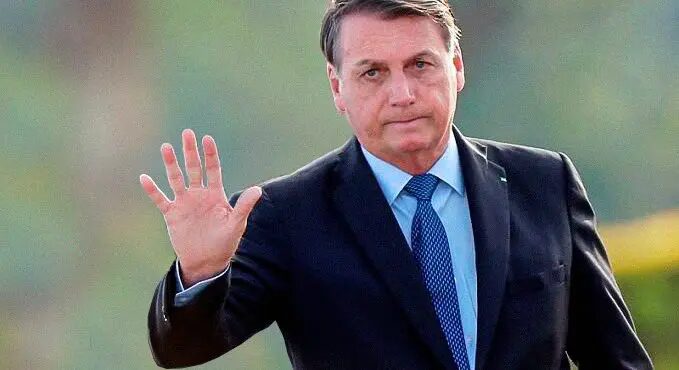 STF pode bloquear bens de Bolsonaro por ajuda a Eduardo nos EUA