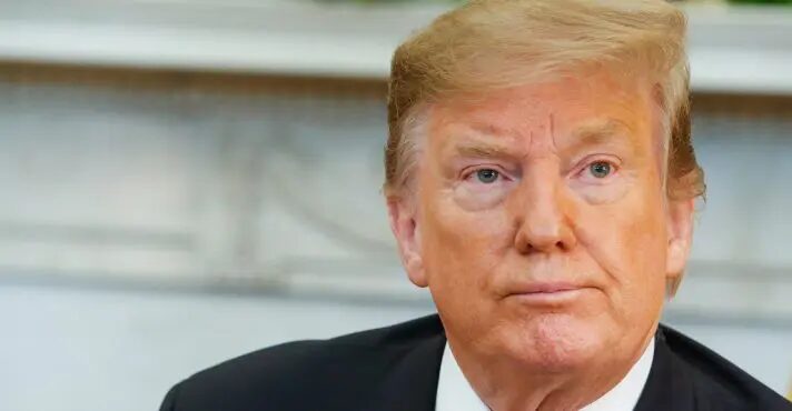 Trump suspende emissão de vistos de estudo nos EUA