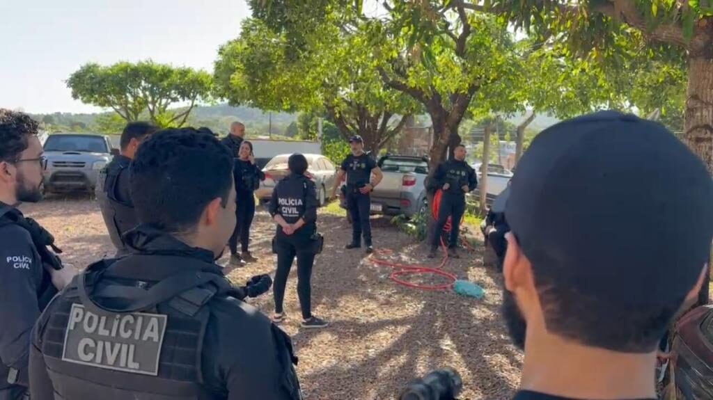 Polícia Civil prende cerca de 100 pessoas envolvidas em crimes em MT; líderes de facção, golpistas e foragidos estão entre os alvos