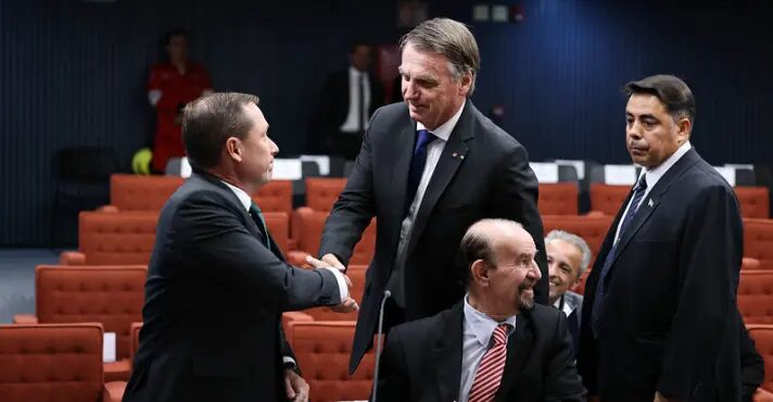 Defesa de Bolsonaro diz que Mauro Cid mente e tem memória seletiva