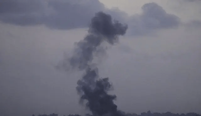 Israel ataca porto controlado pelos houthis no Iêmen