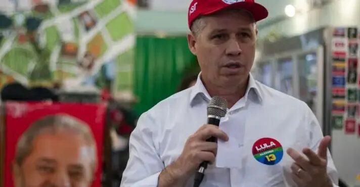 Crise no governo: MST chama Paulo Teixeira de ‘ministro promessinha’ 