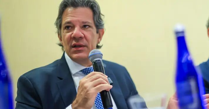 Vídeo: Haddad omite fala sobre ‘molecagem’ a Nikolas