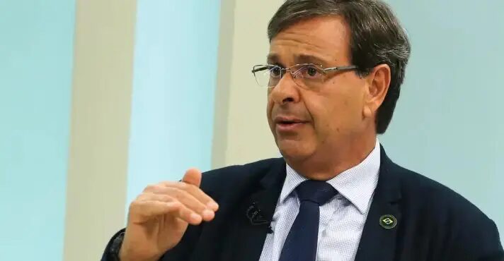 Moraes revoga prisão de Gilson Machado