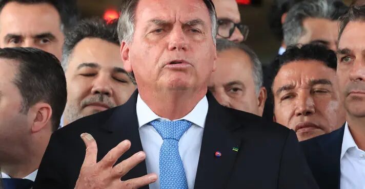 Bolsonaro critica aumento do IOF e diz que governo Lula ‘penaliza os mais pobres’