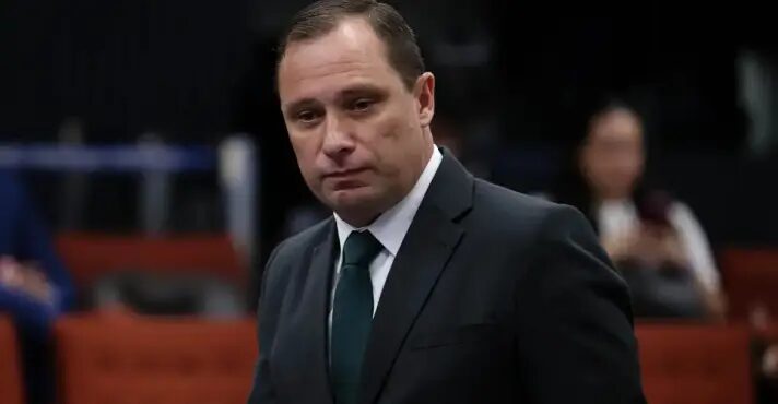 Advogado de Cid nega esclarecimentos sobre viagem da família aos EUA