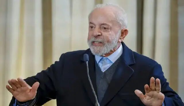 Comissão da Câmara quer apuração de ‘interferência indevida’ de Lula em investigação de fraudes no INSS