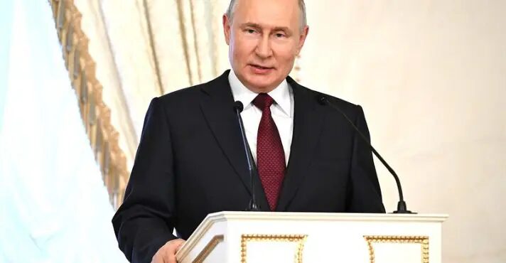 Putin diz que Rússia está ‘pronta’ para novas negociações com a Ucrânia