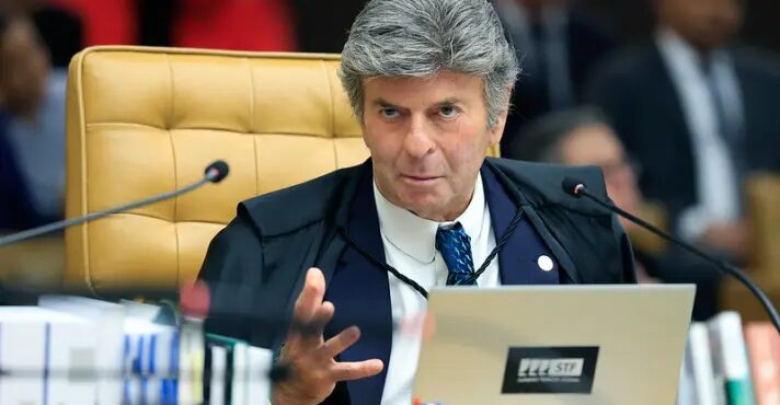 Luiz Fux muda entendimento e adota penas menores no 8 de janeiro