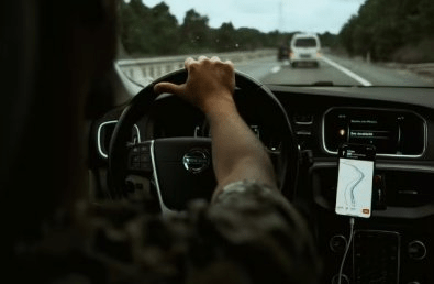 Motorista de aplicativo apanha após não aceitar dinheiro vivo em VG