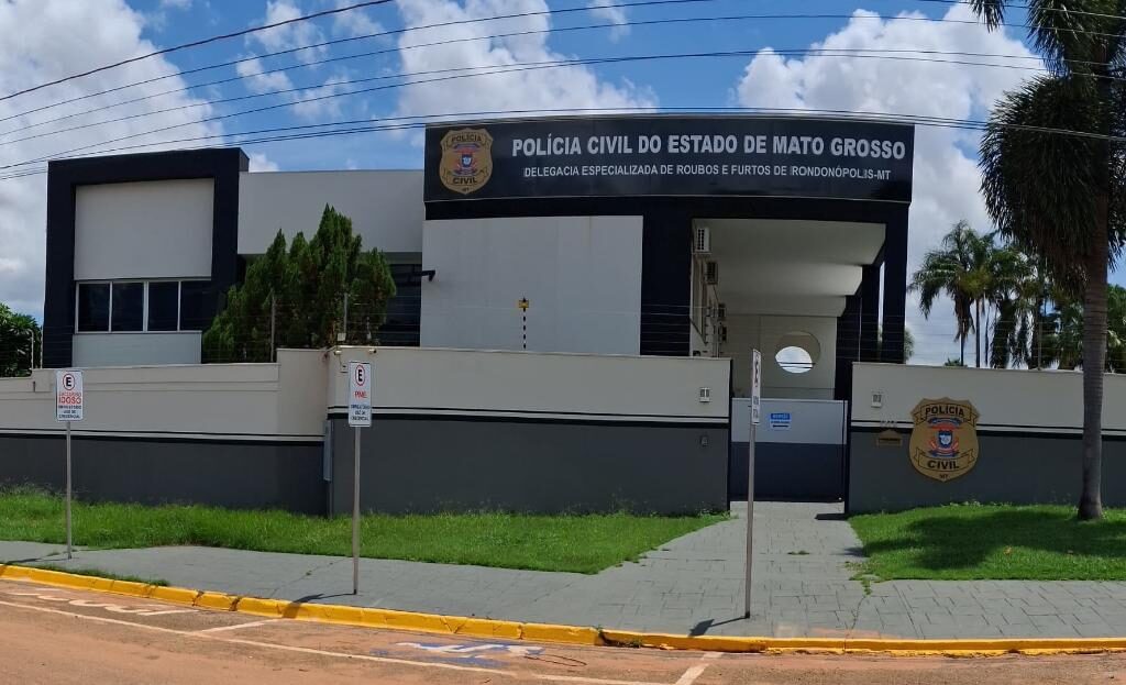 Polícia desarticula ponto de tráfico de drogas que ficava próximo a escolas