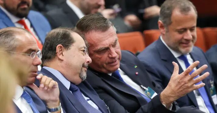 ‘Golpe’: Moraes nega pedido de Bolsonaro e diz que não admitirá ‘tumulto processual’