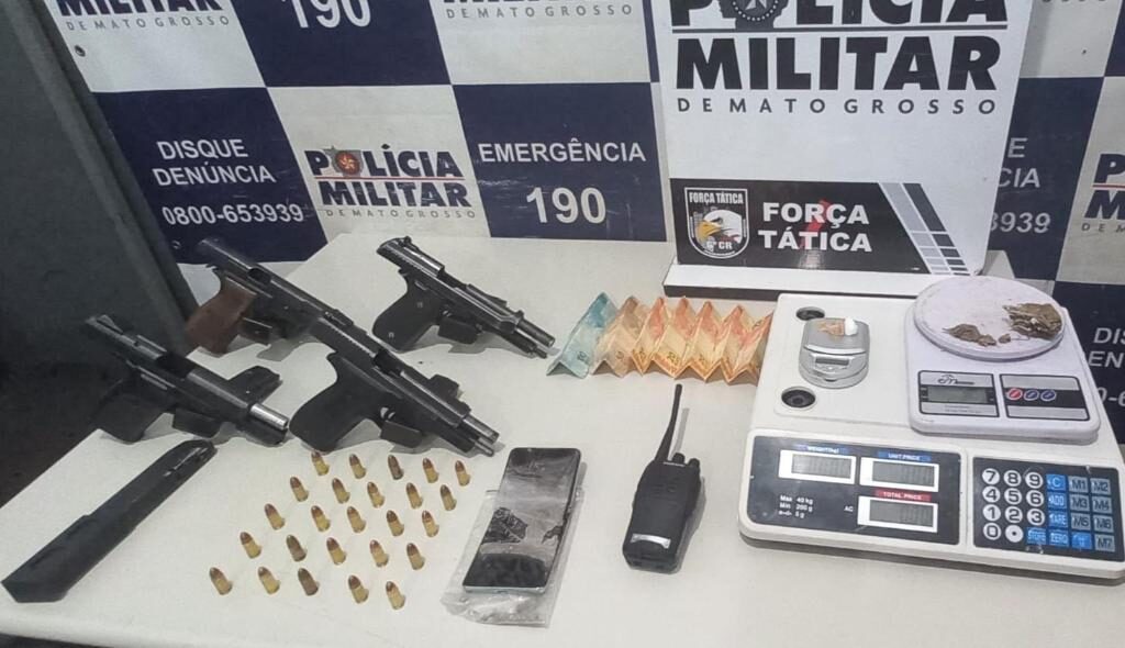 Força Tática prende faccionado com quatro armas de fogo, carregadores e munições em Cáceres