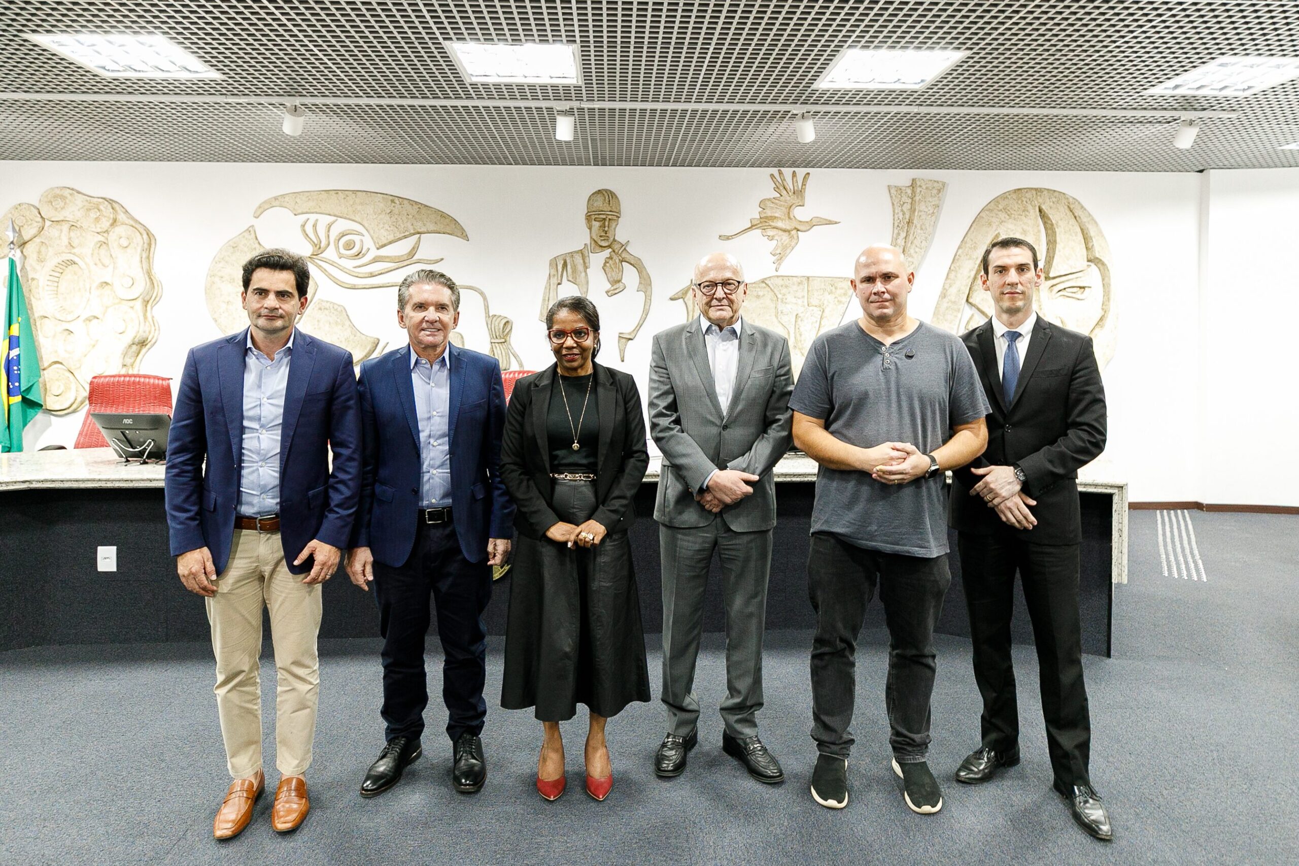 Prefeito de Cuiabá e órgãos buscam solução conjunta para a Santa Casa